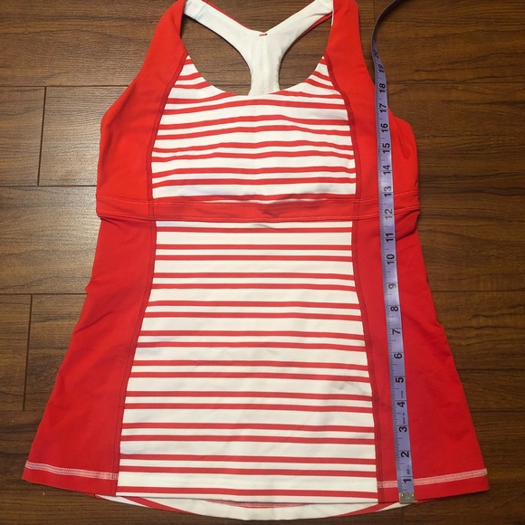 Lululemon top - Picture 2 of 4